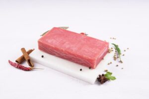 Tuna Saku